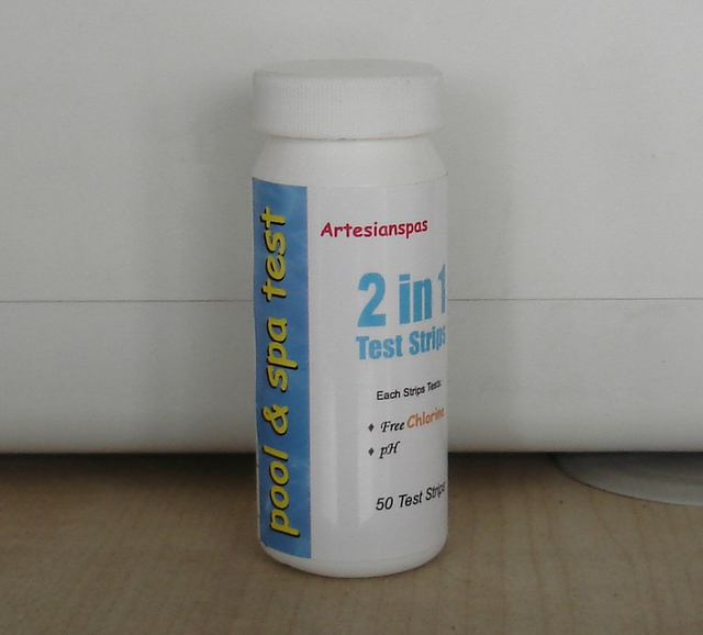 2 IN 1 POOL& SPA TEST STRIP